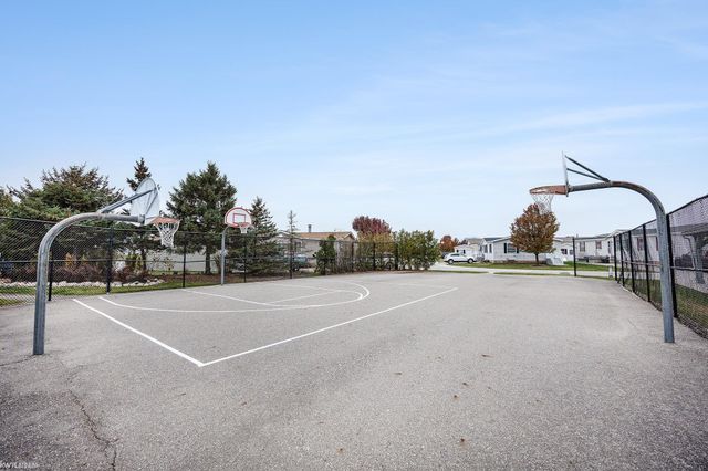 37330 Burrstone Lane, Lenox, MI 48048