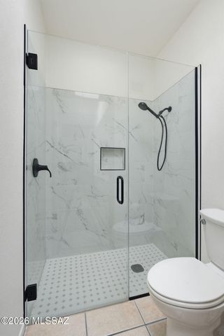 812 W Desert Hills Drive, Green Valley, AZ 85622