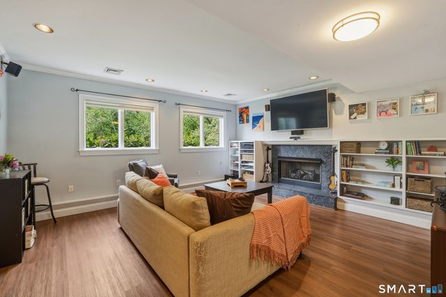 132 Lake Street, Manchester, CT 06042