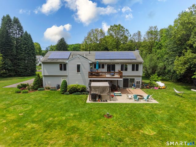 132 Lake Street, Manchester, CT 06042