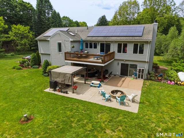 132 Lake Street, Manchester, CT 06042
