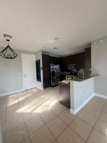 7644 Foxcroft Lane 7644, Davie, FL 33328