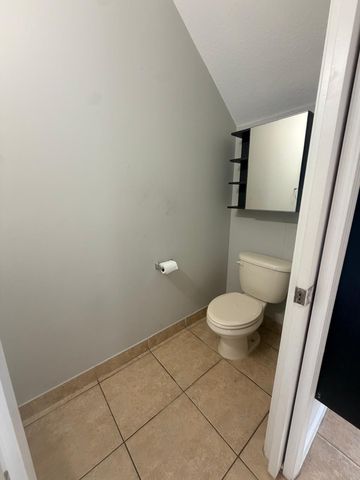 7644 Foxcroft Lane 7644, Davie, FL 33328