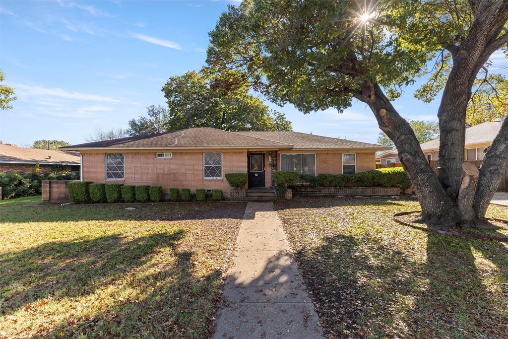 3706 Kimballdale Drive, Dallas, TX 75233