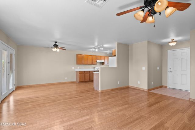 8194 N Iron Ridge Drive, Tucson, AZ 85743