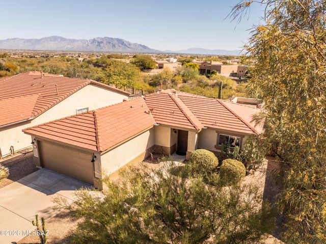 8194 N Iron Ridge Drive, Tucson, AZ 85743