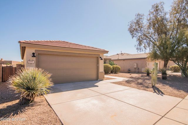 8194 N Iron Ridge Drive, Tucson, AZ 85743