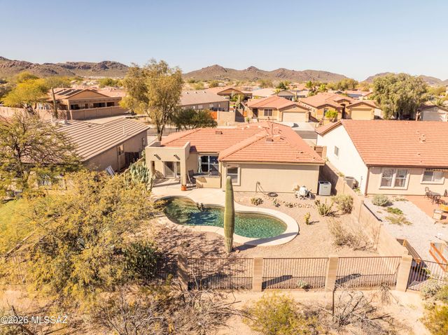 8194 N Iron Ridge Drive, Tucson, AZ 85743