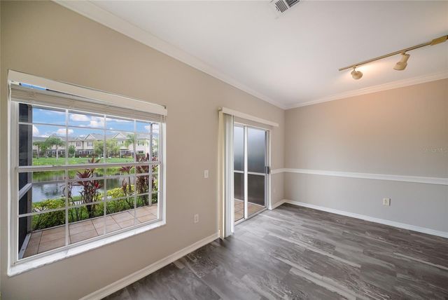 7633 PLANTATION CIRCLE 7633, University Park, FL 34201
