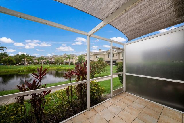 7633 PLANTATION CIRCLE 7633, University Park, FL 34201