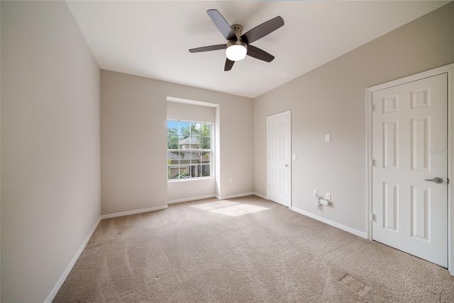 7633 PLANTATION CIRCLE 7633, University Park, FL 34201