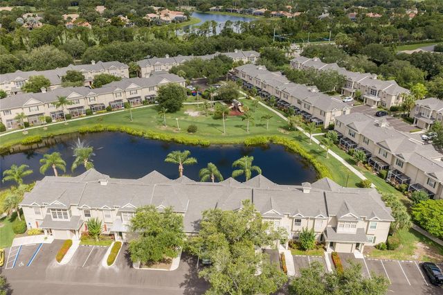 7633 PLANTATION CIRCLE 7633, University Park, FL 34201