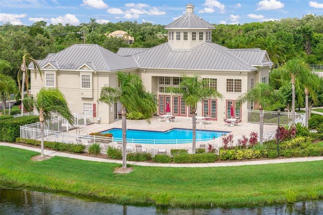 7633 PLANTATION CIRCLE 7633, University Park, FL 34201