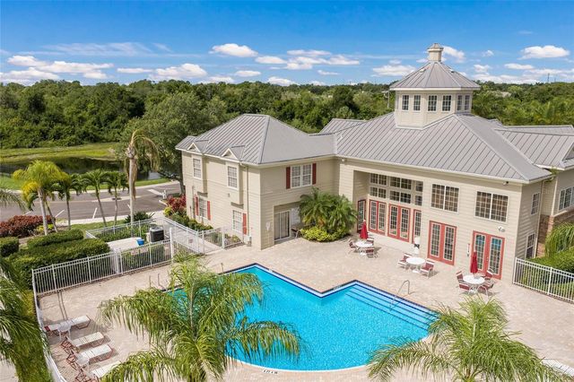 7633 PLANTATION CIRCLE 7633, University Park, FL 34201