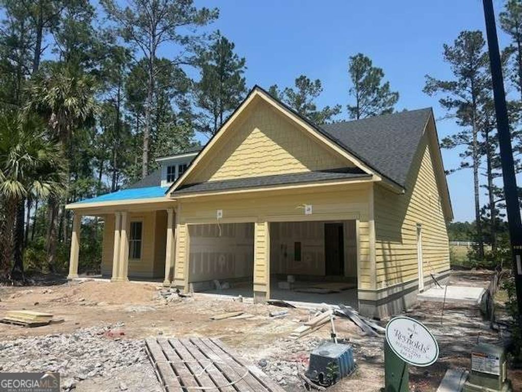 105 Lone Pine Court, Waverly, GA 31565