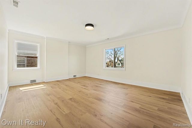 17150 Santa Barbara Drive, Detroit, MI 48221