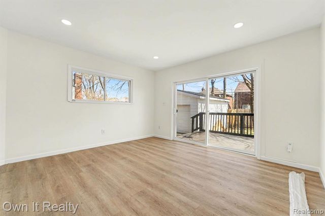 17150 Santa Barbara Drive, Detroit, MI 48221