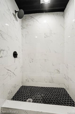 17150 Santa Barbara Drive, Detroit, MI 48221