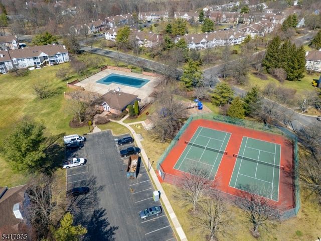 11 Lindsey Ct, Franklin Twp., NJ 08823