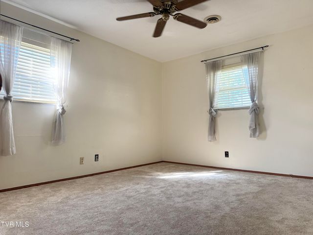 115 York Dr Drive, Greeneville, TN 37745