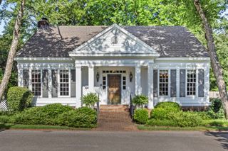 1591 E CLANLO DR, Memphis, TN 38104