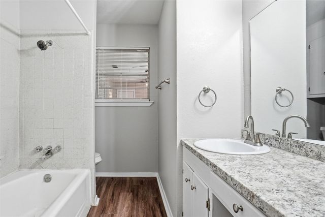 101 Glenhaven Drive, Azle, TX 76020