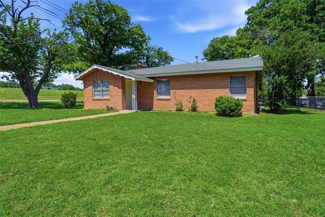 101 Glenhaven Drive, Azle, TX 76020
