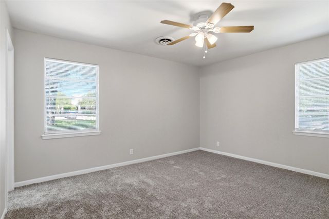 101 Glenhaven Drive, Azle, TX 76020