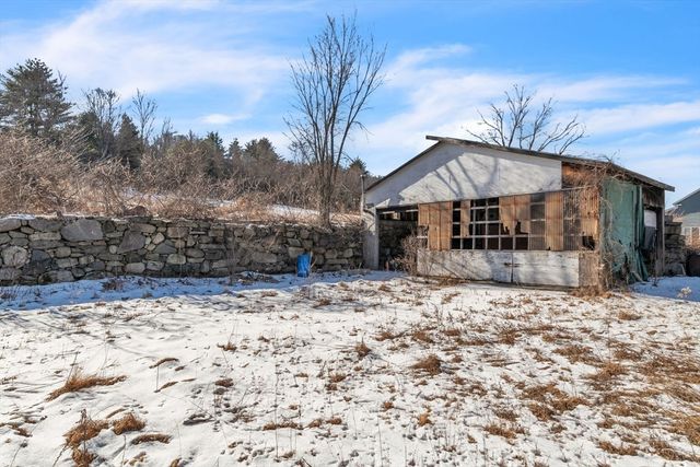 113 Fenton Road, Monson, MA 01057