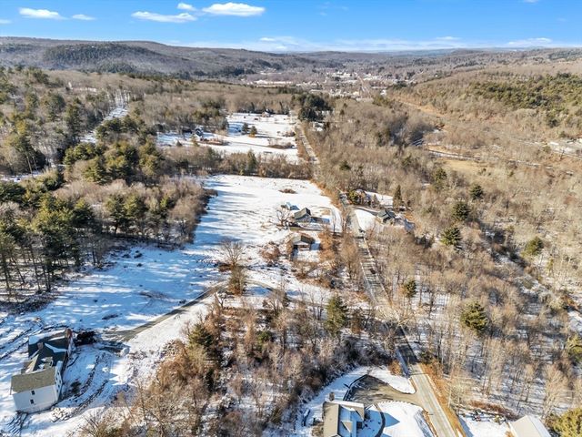 113 Fenton Road, Monson, MA 01057