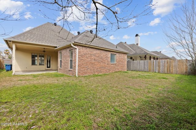 108 Fox Creek Drive, Youngsville, LA 70592