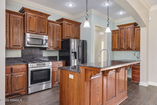 108 Fox Creek Drive, Youngsville, LA 70592