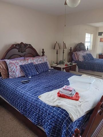 515 Devaughn St, Dothan, AL 36301