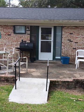 515 Devaughn St, Dothan, AL 36301