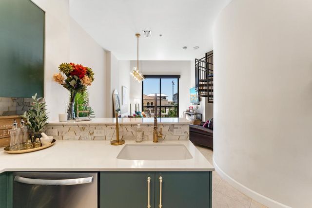 801 S Olive Avenue 413, West Palm Beach, FL 33401