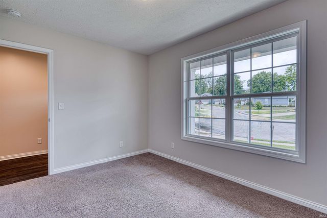 9919 Blyth Drive, Evansville, IN 47725