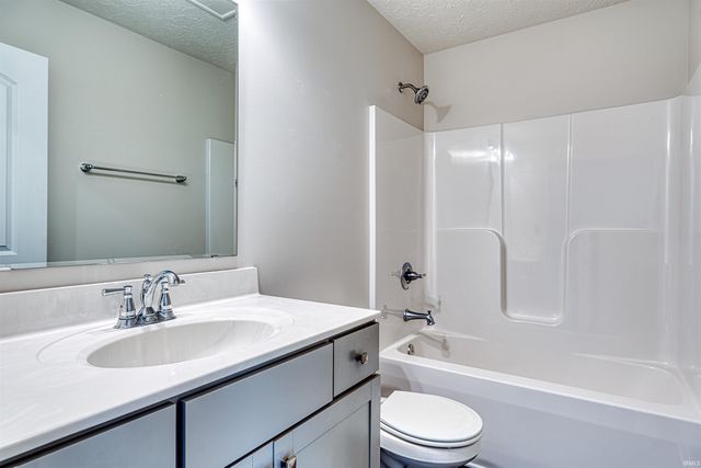 9919 Blyth Drive, Evansville, IN 47725