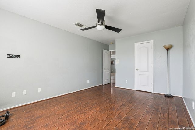 8915 Gathering Pass, Converse, TX 78109