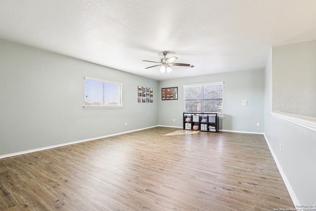 8915 Gathering Pass, Converse, TX 78109