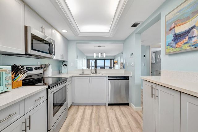 10310 S Ocean Drive 305, Jensen Beach, FL 34957