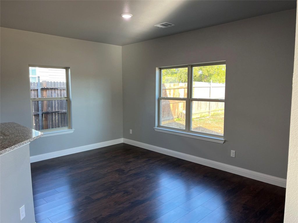 4340 M Avenue, Fort Worth, TX 76105 — photo 4