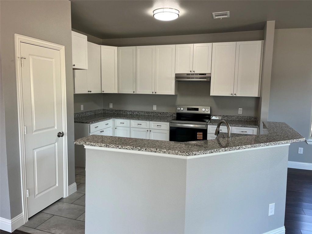 4340 M Avenue, Fort Worth, TX 76105 — photo 5