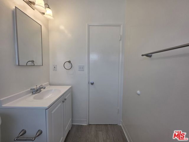 1433 Brockton Avenue 9, Los Angeles, CA 90025