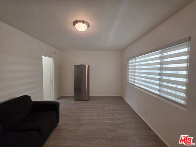 1433 Brockton Avenue 9, Los Angeles, CA 90025