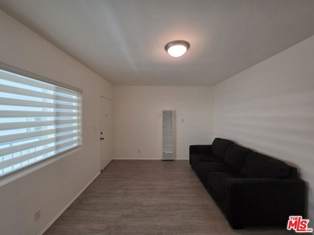 1433 Brockton Avenue 9, Los Angeles, CA 90025