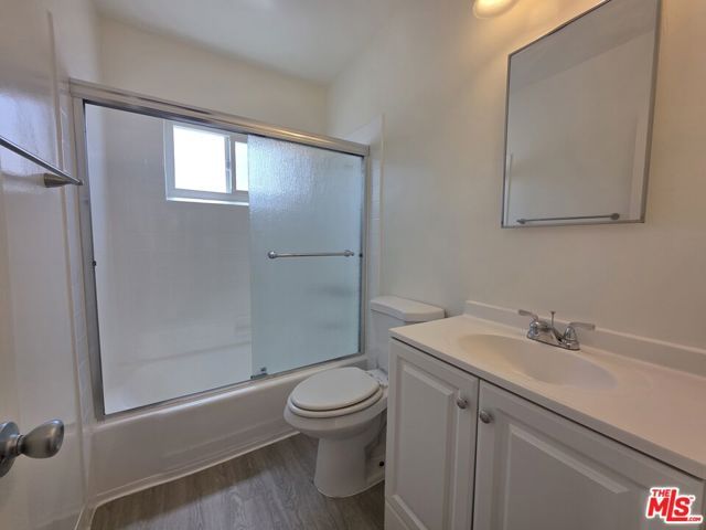 1433 Brockton Avenue 9, Los Angeles, CA 90025