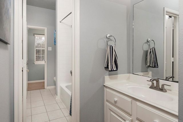 31 Bluff Creek Place, The Woodlands, TX 77382