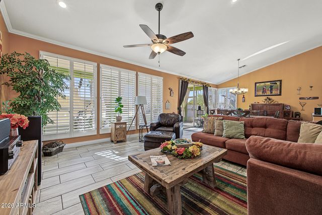 24806 S LAKEWOOD Drive, Sun Lakes, AZ 85248