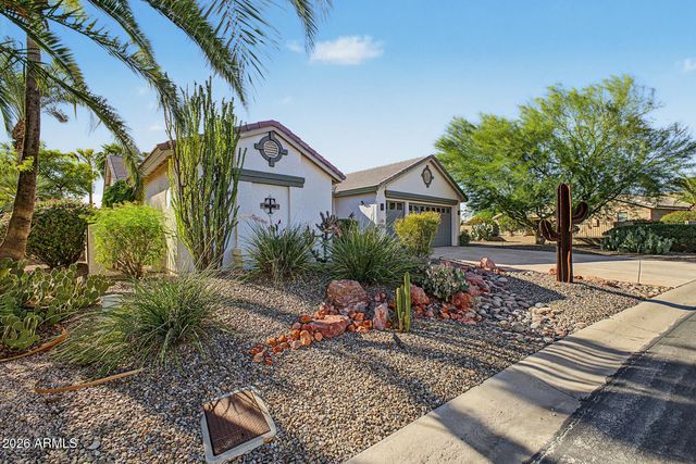 24806 S LAKEWOOD Drive, Sun Lakes, AZ 85248