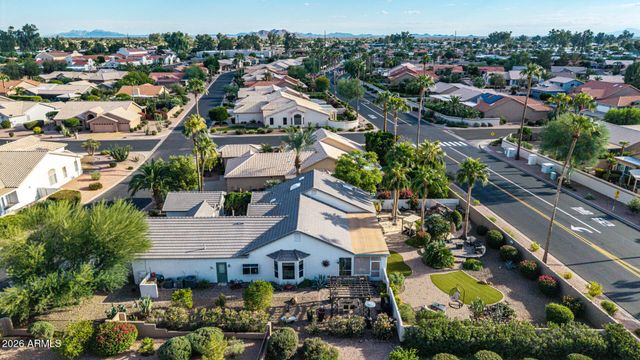24806 S LAKEWOOD Drive, Sun Lakes, AZ 85248